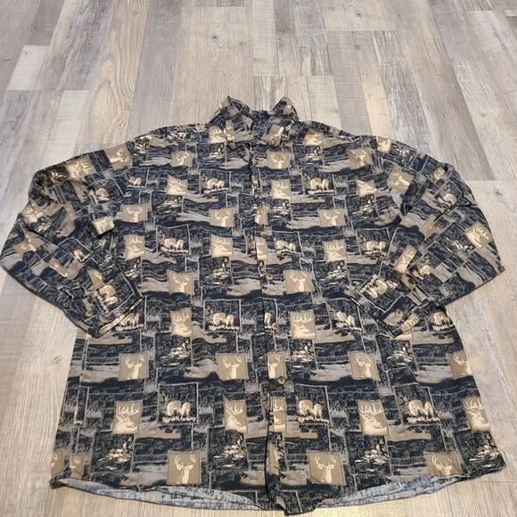 rugged earth outfitters Other - Rugged earth outfitters large mens camo button down shirt